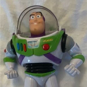 Buzz lightyear interactive figure. Works. Free Ship. Buzz lightyear 15" figure